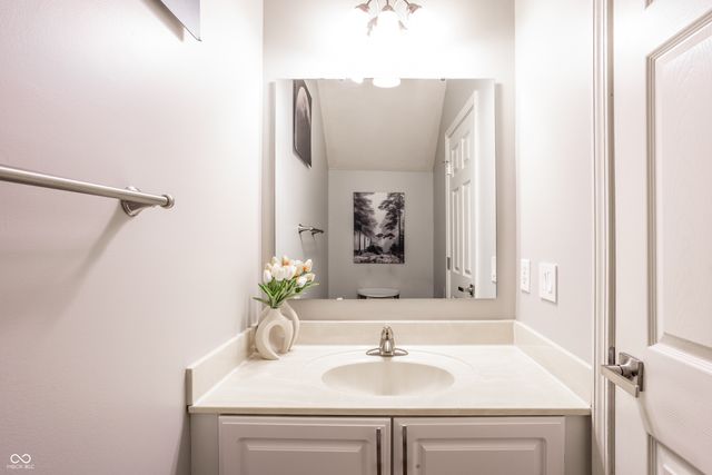 5744 Spruce Knoll Court, Indianapolis, IN 46220