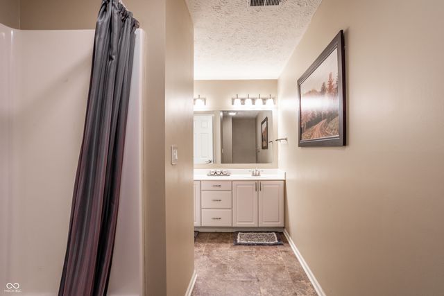 5744 Spruce Knoll Court, Indianapolis, IN 46220