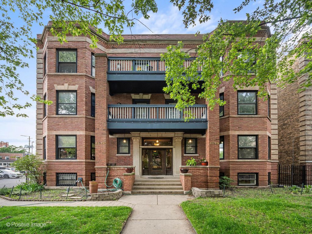 4618 N Racine Avenue 1F, Chicago, IL 60640