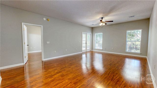 42 Stonelake Circle, Savannah, GA 31419