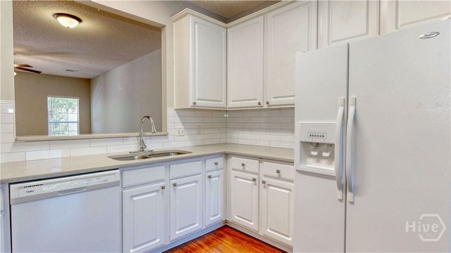 42 Stonelake Circle, Savannah, GA 31419