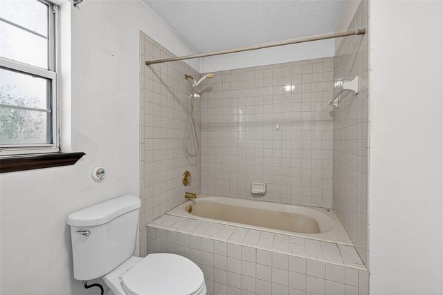 1448 Horseshoe Cove Road, Waverly, GA 31565