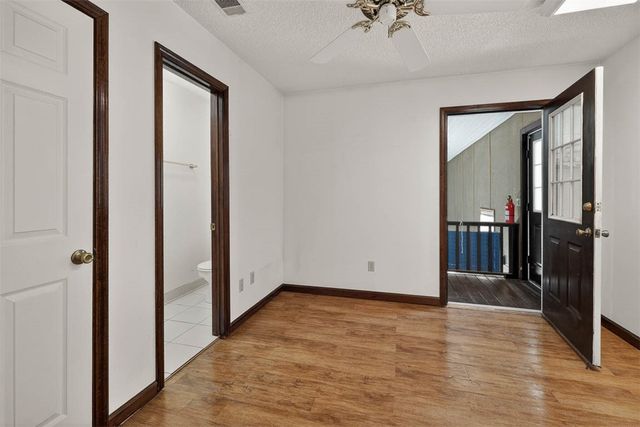 1448 Horseshoe Cove Road, Waverly, GA 31565