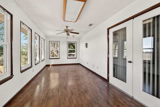 1448 Horseshoe Cove Road, Waverly, GA 31565