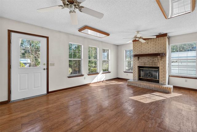 1448 Horseshoe Cove Road, Waverly, GA 31565