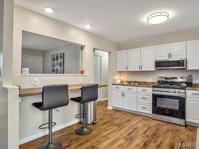 10 Meckfessel Drive, Fairview Heights, IL 62208