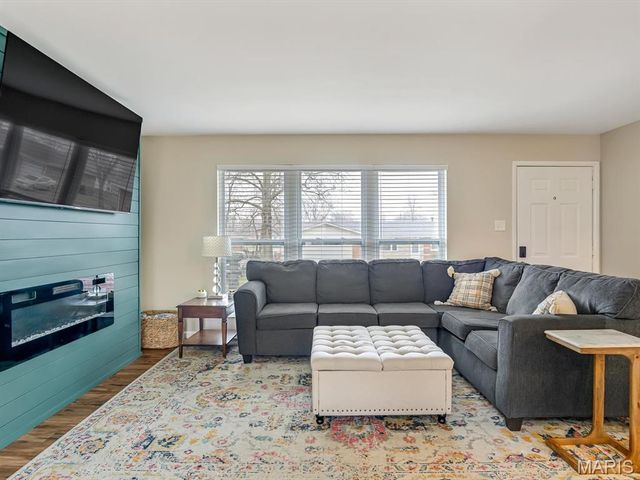 10 Meckfessel Drive, Fairview Heights, IL 62208