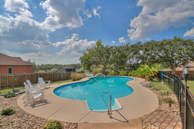 52 Martha Leeville Rd, Lebanon, TN 37090