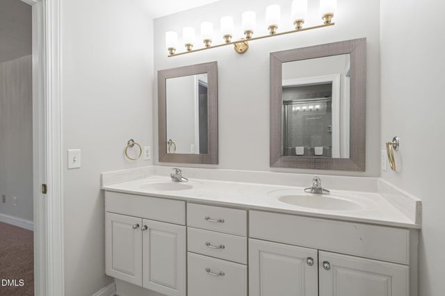 1013 Erins Way Lane, Raleigh, NC 27614