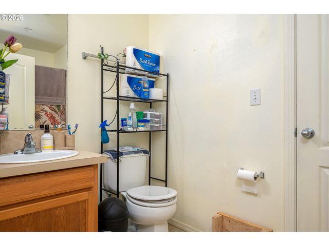 3317 Se 122ND Ave 14, Portland, OR 97236