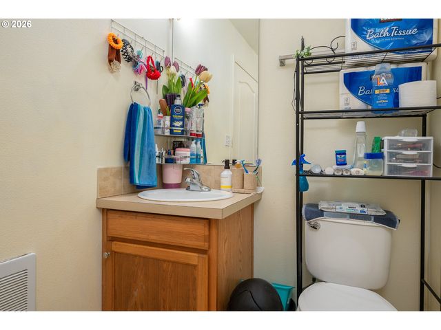 3317 Se 122ND Ave 14, Portland, OR 97236