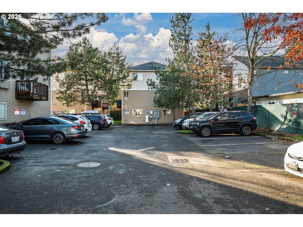 3317 Se 122ND Ave 14, Portland, OR 97236