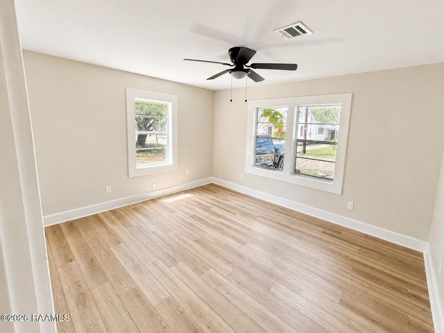 303 Thelma Drive, Lafayette, LA 70506