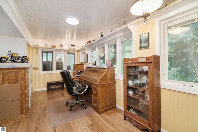 9670 S County Line Road, Manistee, MI 49660