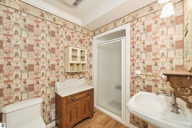 9670 S County Line Road, Manistee, MI 49660