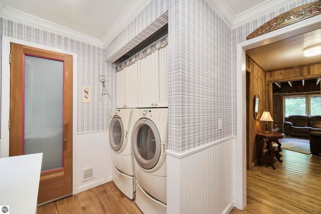 9670 S County Line Road, Manistee, MI 49660