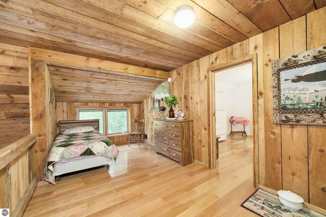 9670 S County Line Road, Manistee, MI 49660