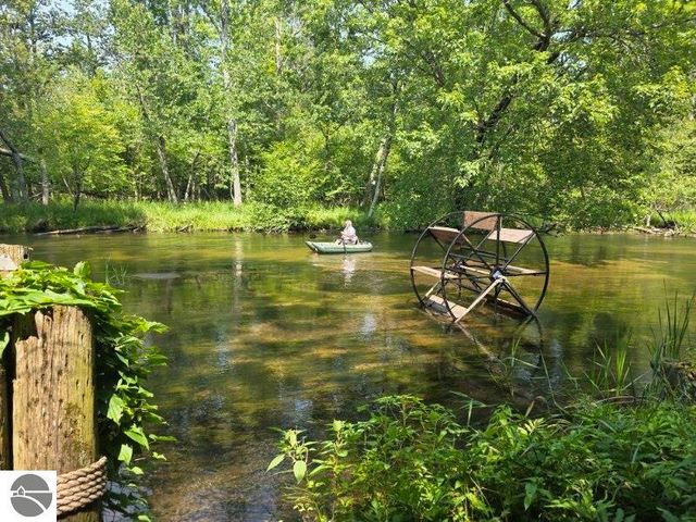 9670 S County Line Road, Manistee, MI 49660