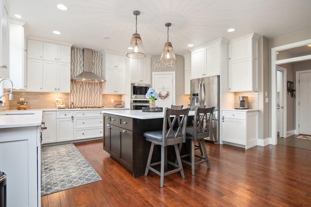3400 AMBER LANE, Green Bay, WI 54311