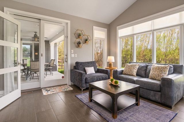 3400 AMBER LANE, Green Bay, WI 54311