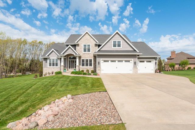 3400 AMBER LANE, Green Bay, WI 54311