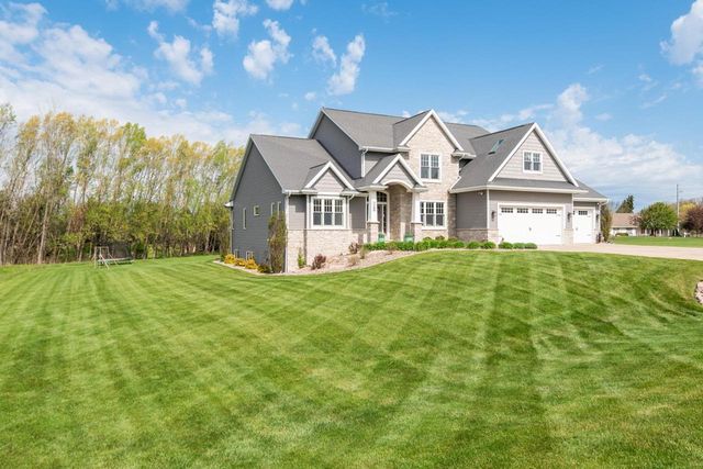 3400 AMBER LANE, Green Bay, WI 54311