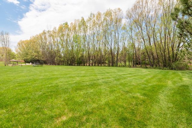 3400 AMBER LANE, Green Bay, WI 54311
