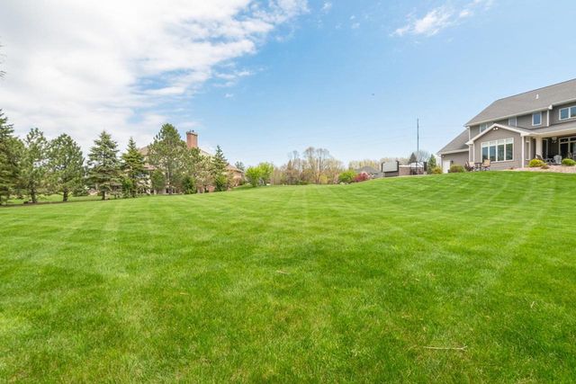 3400 AMBER LANE, Green Bay, WI 54311