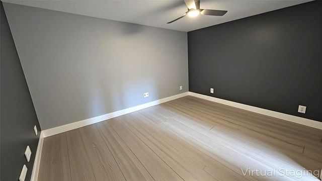 6601 Sands Point Drive 34, Houston, TX 77074