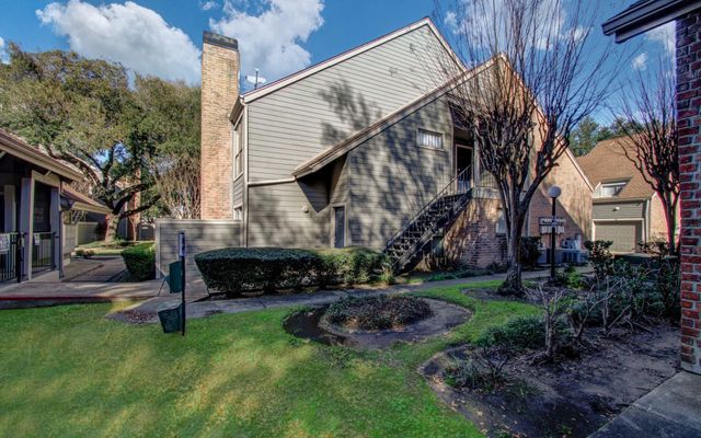 6601 Sands Point Drive 34, Houston, TX 77074