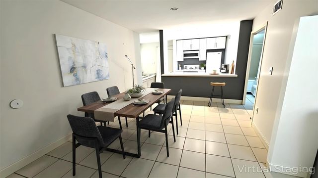 6601 Sands Point Drive 34, Houston, TX 77074