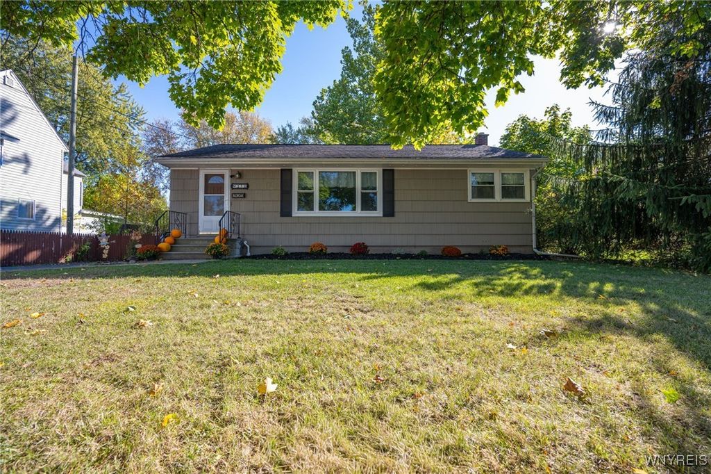 370 Green Street, Lockport City, NY 14094