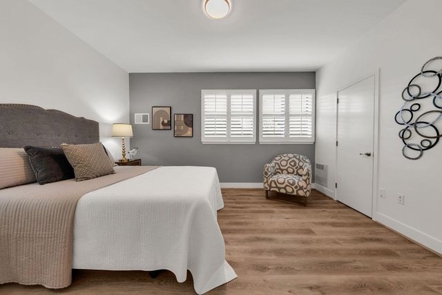 1565 32nd ST APT 2, Oakland, CA 94608