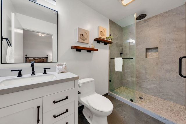 1565 32nd ST APT 2, Oakland, CA 94608