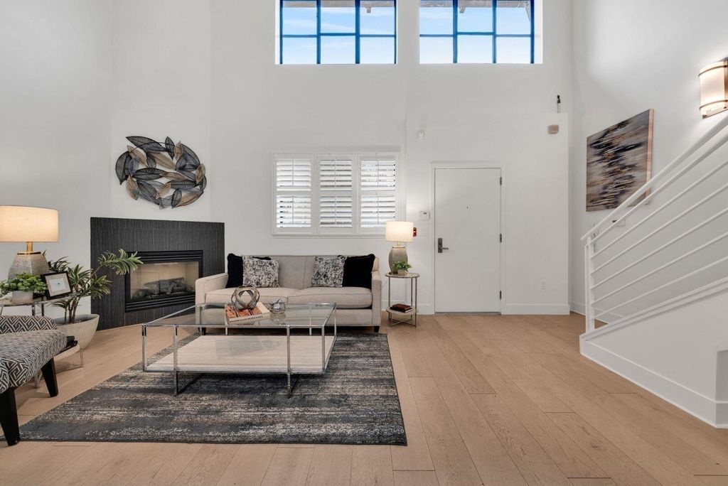 1565 32nd ST APT 2, Oakland, CA 94608