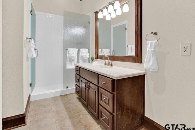 213 Winged Foot Dr., Hideaway, TX 75771