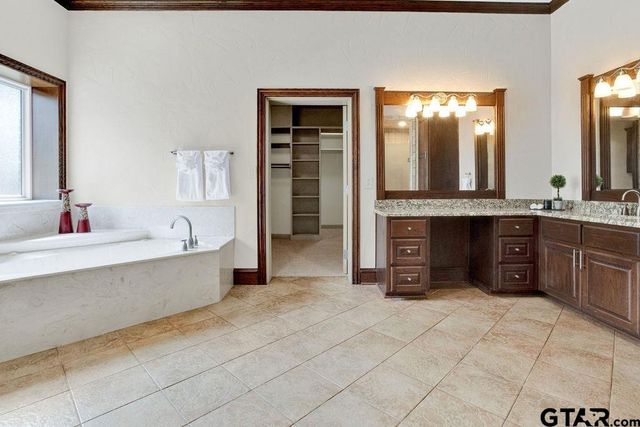 213 Winged Foot Dr., Hideaway, TX 75771