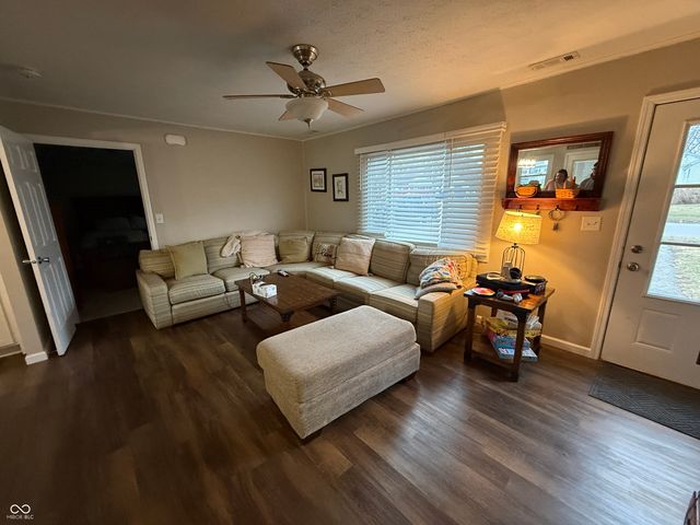 1515 Park Drive, Lebanon, IN 46052