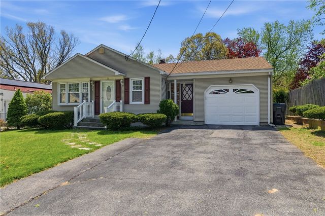 21 Citizen Street, Cumberland, RI 02864