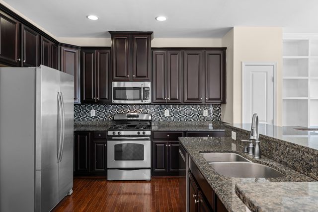 4517 BRIARWOOD DR, Charlottesville, VA 22911