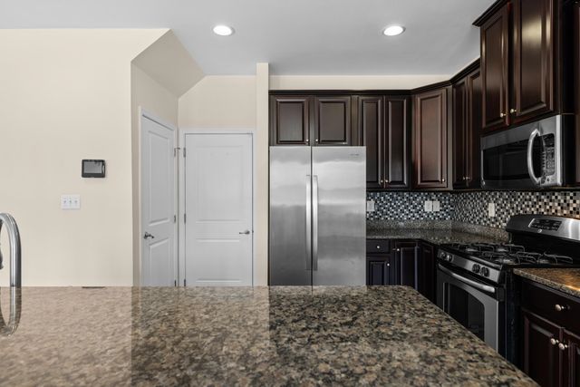 4517 BRIARWOOD DR, Charlottesville, VA 22911