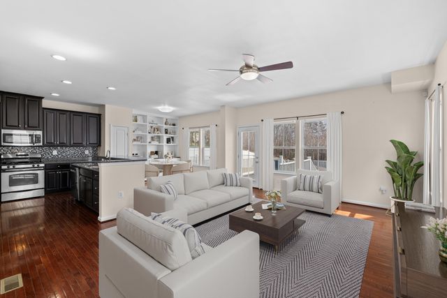 4517 BRIARWOOD DR, Charlottesville, VA 22911