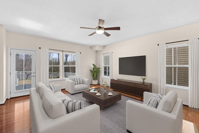 4517 BRIARWOOD DR, Charlottesville, VA 22911