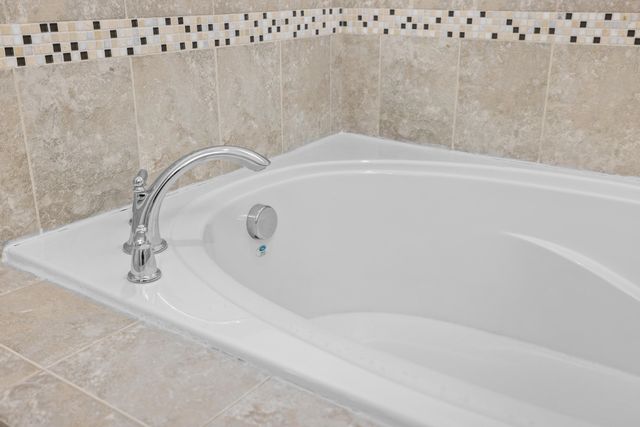 4517 BRIARWOOD DR, Charlottesville, VA 22911