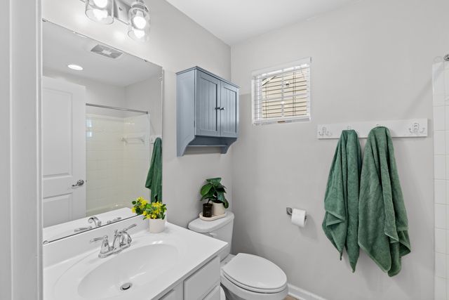 4517 BRIARWOOD DR, Charlottesville, VA 22911