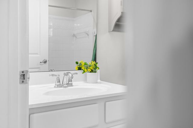 4517 BRIARWOOD DR, Charlottesville, VA 22911