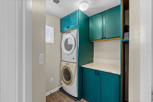 4517 BRIARWOOD DR, Charlottesville, VA 22911