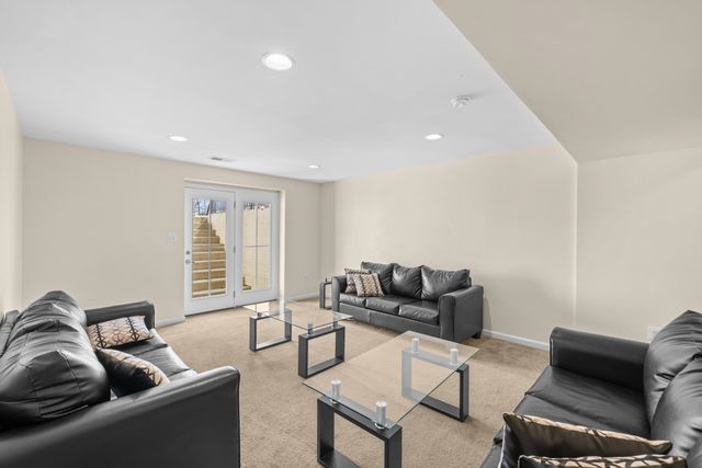 4517 BRIARWOOD DR, Charlottesville, VA 22911