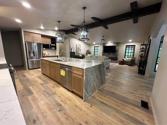 226 1st St, Altamont, TN 37301