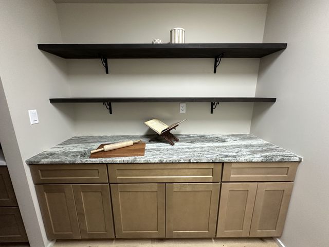 226 1st St, Altamont, TN 37301